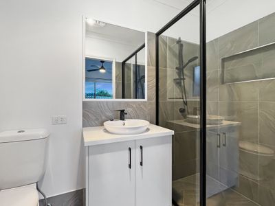 22 McInnes Crescent, Glenvale