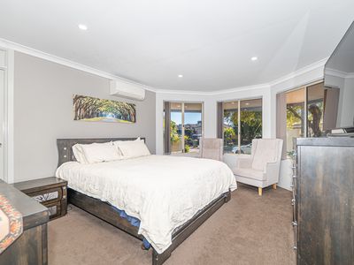 15 Frampton Crescent, Canning Vale