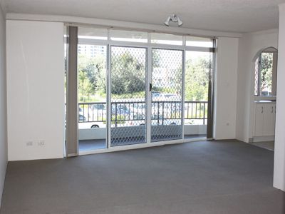 2 / 11 Reserve Road, Forster