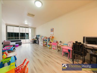 303 / 350 La Trobe Street, Melbourne