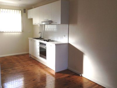 3 / 8 Grafton Street, Figtree