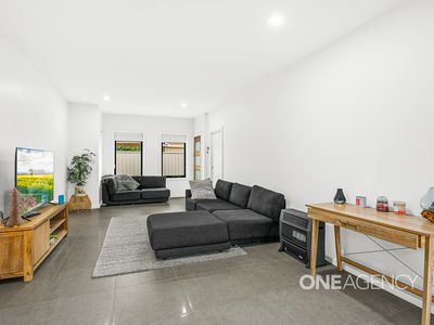 3 / 41a Tripoli Way, Albion Park