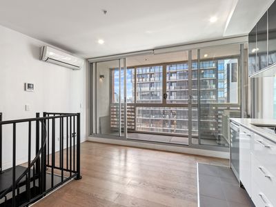 902 / 429 Spencer Street, West Melbourne