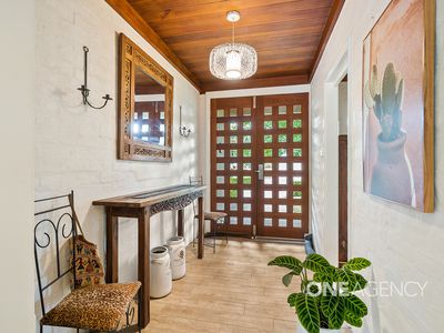 2 Lyrebird Drive, Nowra