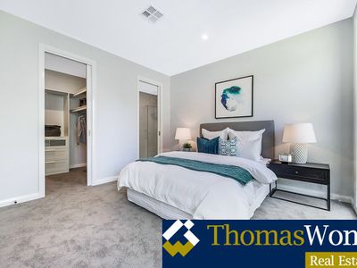 1 / 2  Doorawarrah Court, Mount Waverley