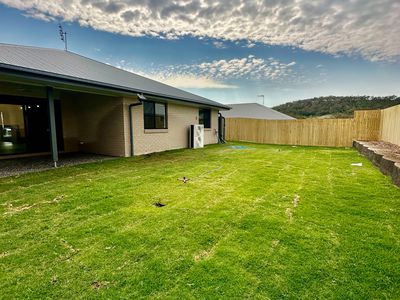 16 Melanie St, Cotswold Hills