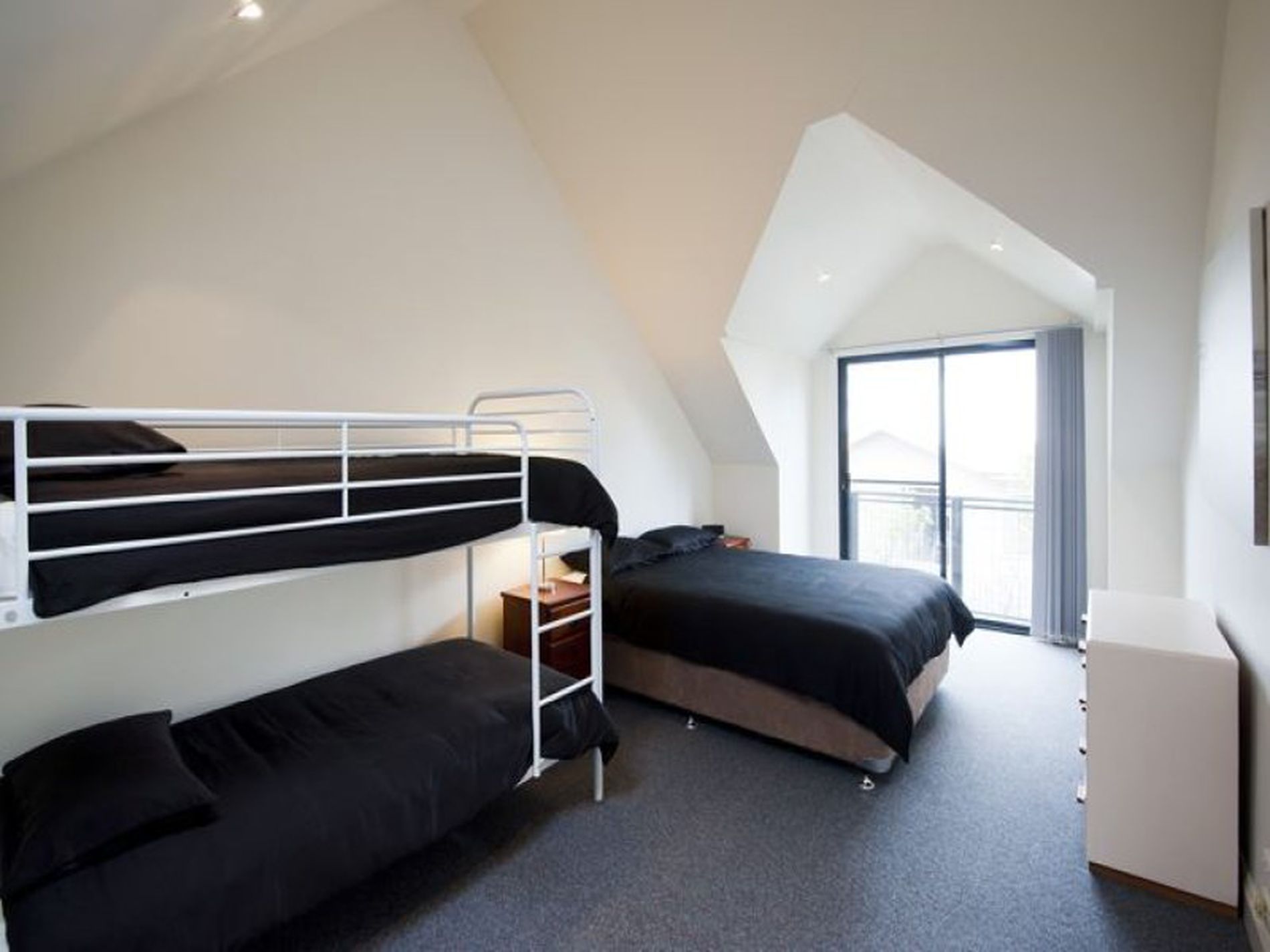 2 / 7 Shepherd Street, Mollymook