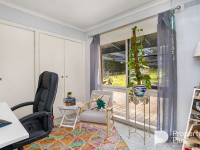 27 Mennens Lane, Harcourt North