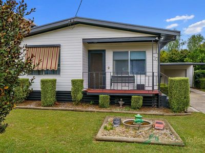 30 Freeburgh Avenue, Mount Beauty