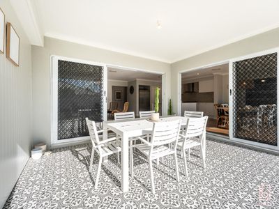 5 Jasper Avenue, Hamlyn Terrace