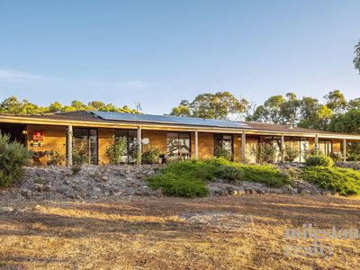 305 Holmes Road, Forrestfield