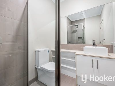 2 / 7 Franleigh Drive, Narre Warren