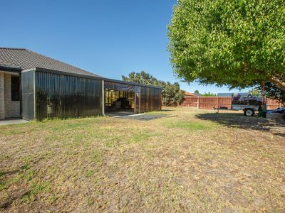 17 Burwood Road, Australind