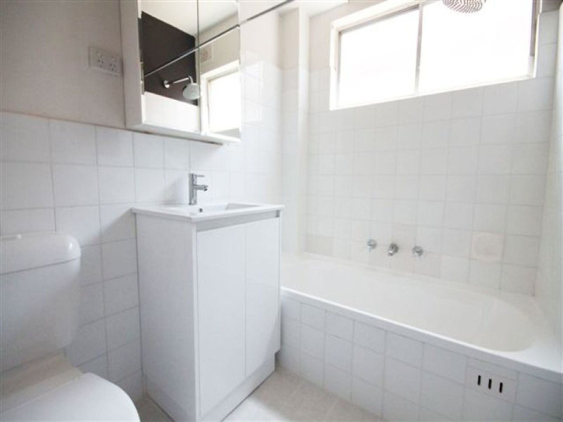 10 / 64 Sproule Street, Lakemba