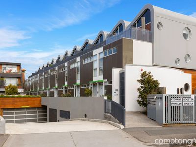 24 / 87-93 Stevedore Street, Williamstown