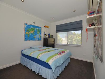 9 Sharp Road, Somerville