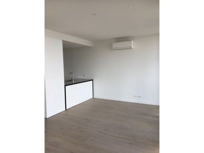 1505 / 89 Gladstone Street, South Melbourne
