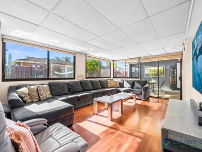7 Lilley Street, St Clair