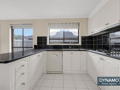 38 Thames Way, Roxburgh Park