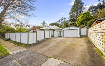 9 Railway Avenue, Upper Ferntree Gully