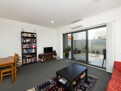 30 / 4 Ross Road, Queanbeyan