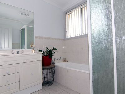 2 / 10 Victoria Place, Forster