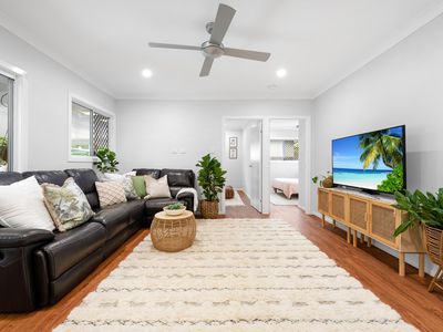 23 Akaroa Avenue, Geebung