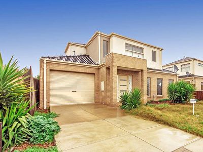 2 / 6 Ozzimo Way, Werribee