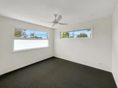 4 / 1 Harry Place, Beerwah