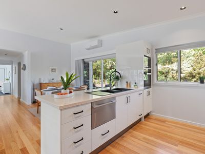 21 Dolphin Crescent, Eden