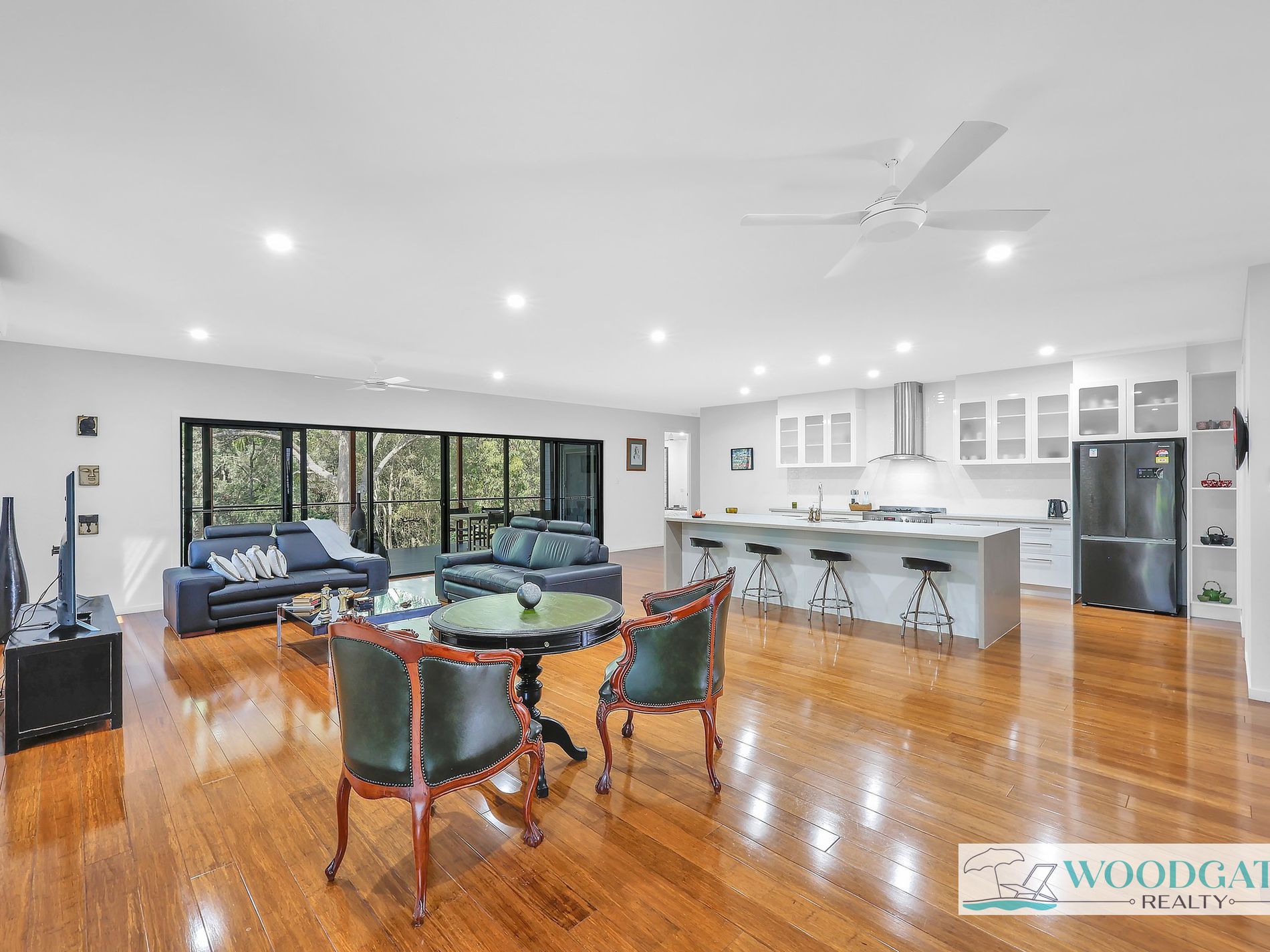 9 Ocean View Dr, Woodgate