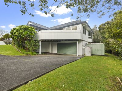 35 Rifleman Rise, Unsworth Heights