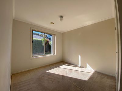30 Clearwater Rise Parade, Truganina