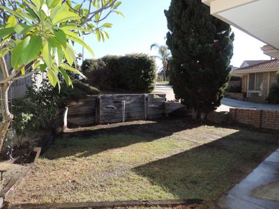 8B Flora Gardens, Alexander Heights