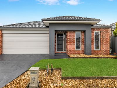 7 Pettigrew Street, Cranbourne East