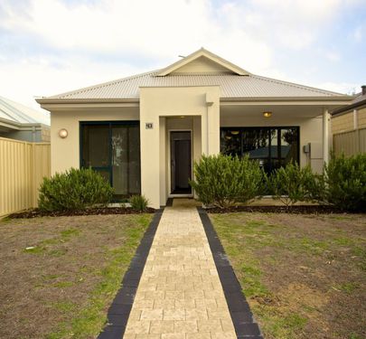 43 Mariposa Gardens, Success