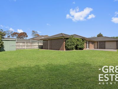 4 Dan Morgan Drive, Cranbourne East