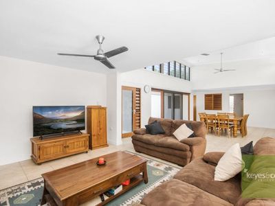 12 Cobb Court, Annandale