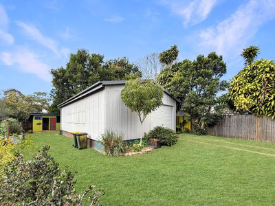 4 BEATRICE STREET, Atherton