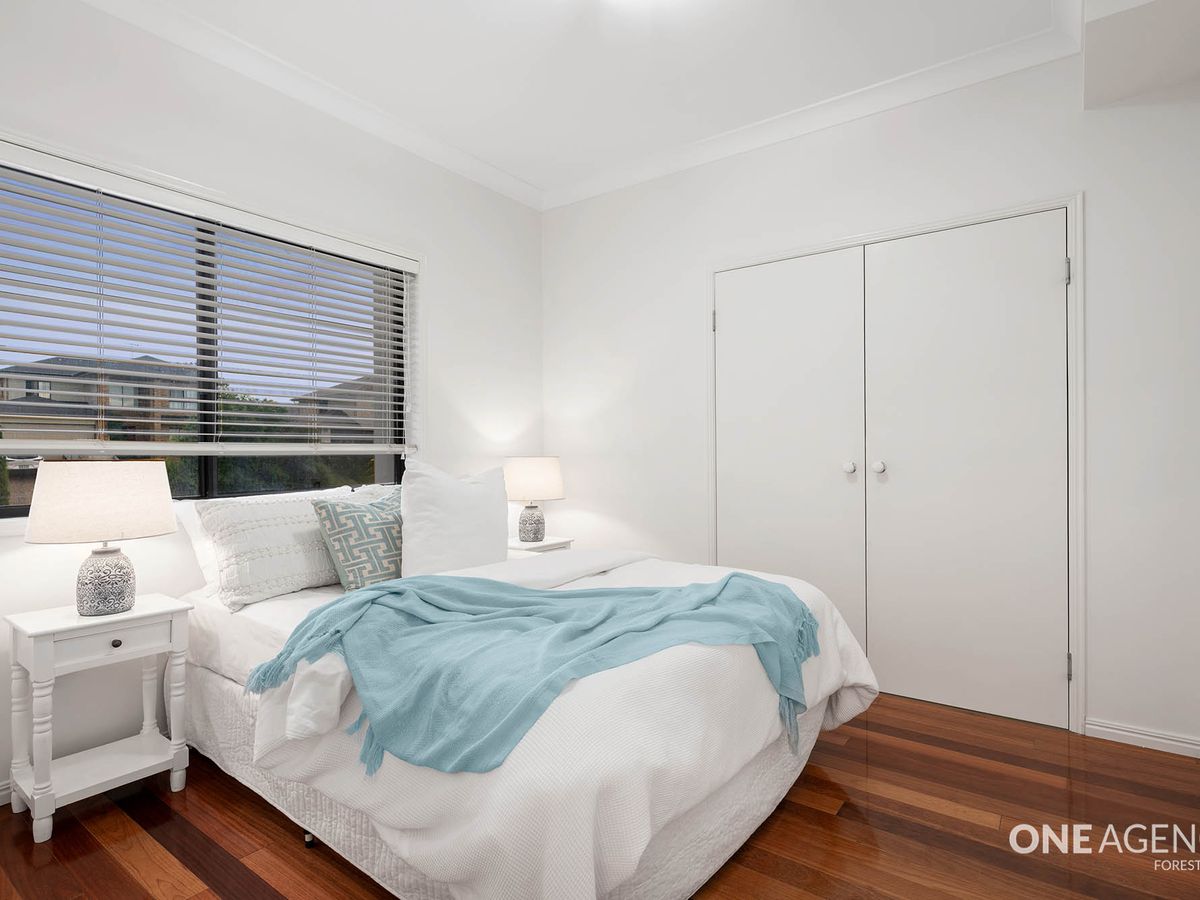 192 Lakeside Avenue, Springfield Lakes