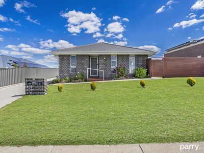 1 / 55 Legges Crescent, Prospect