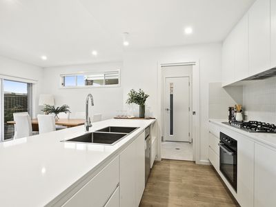 16a Wedgetail Street, Badagarang