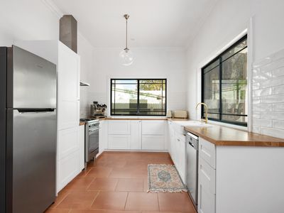 26 Collins Street, Piccadilly