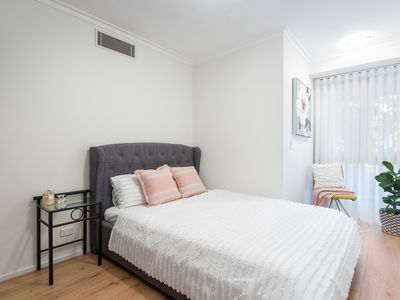 2206 / 184  Grey Street, South Brisbane