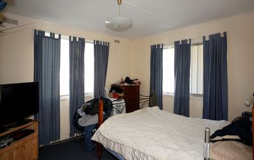 8 Funnell Road, Beaconsfield Upper