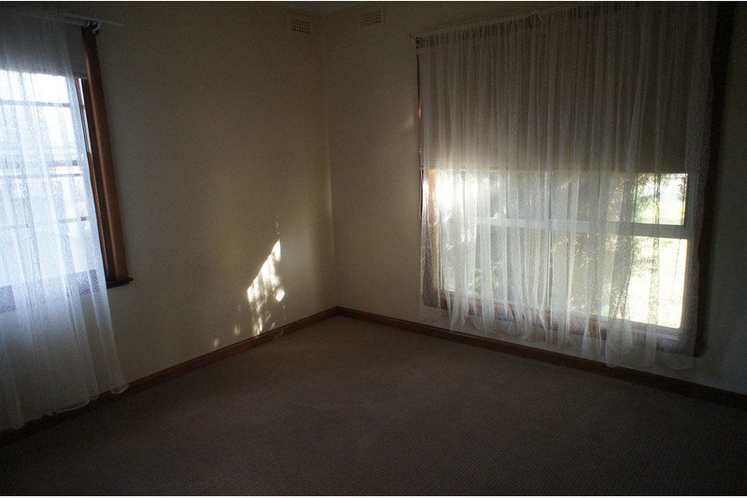 6 Elizabeth Street, Horsham