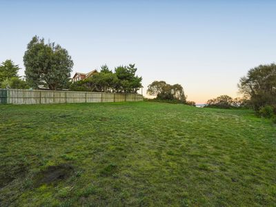 6 Riaweena Road, Dodges Ferry