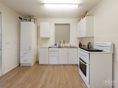 158 EASTERN CIRCUIT, Albury