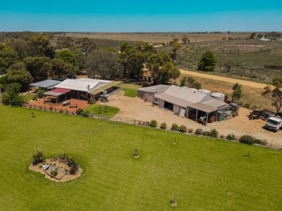 116 Kangaroo Lake Road, Lake Charm