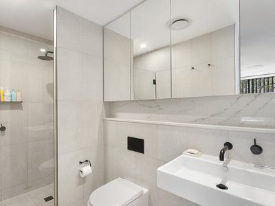 22 / 293 Alison Road, Coogee